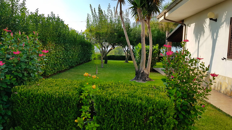 Giardino fiorito di Villa Ilaria